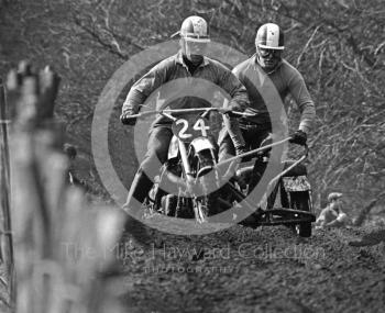 D Fleming, Tribsa 650, ACU British Scramble Sidecar Drivers Championship, Hawkstone Park, 1969.