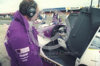 Martin Brundle, Jaguar XJR-11, Shell BDRC Empire Trophy, Round 3 of the World Sports Prototype Championship, Silverstone, 1990.

