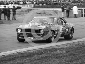 Brian Muir, Wiggins Teape Chevrolet Camaro, GKN Transmissions Trophy, International Trophy meeting, Silverstone, 1971.
